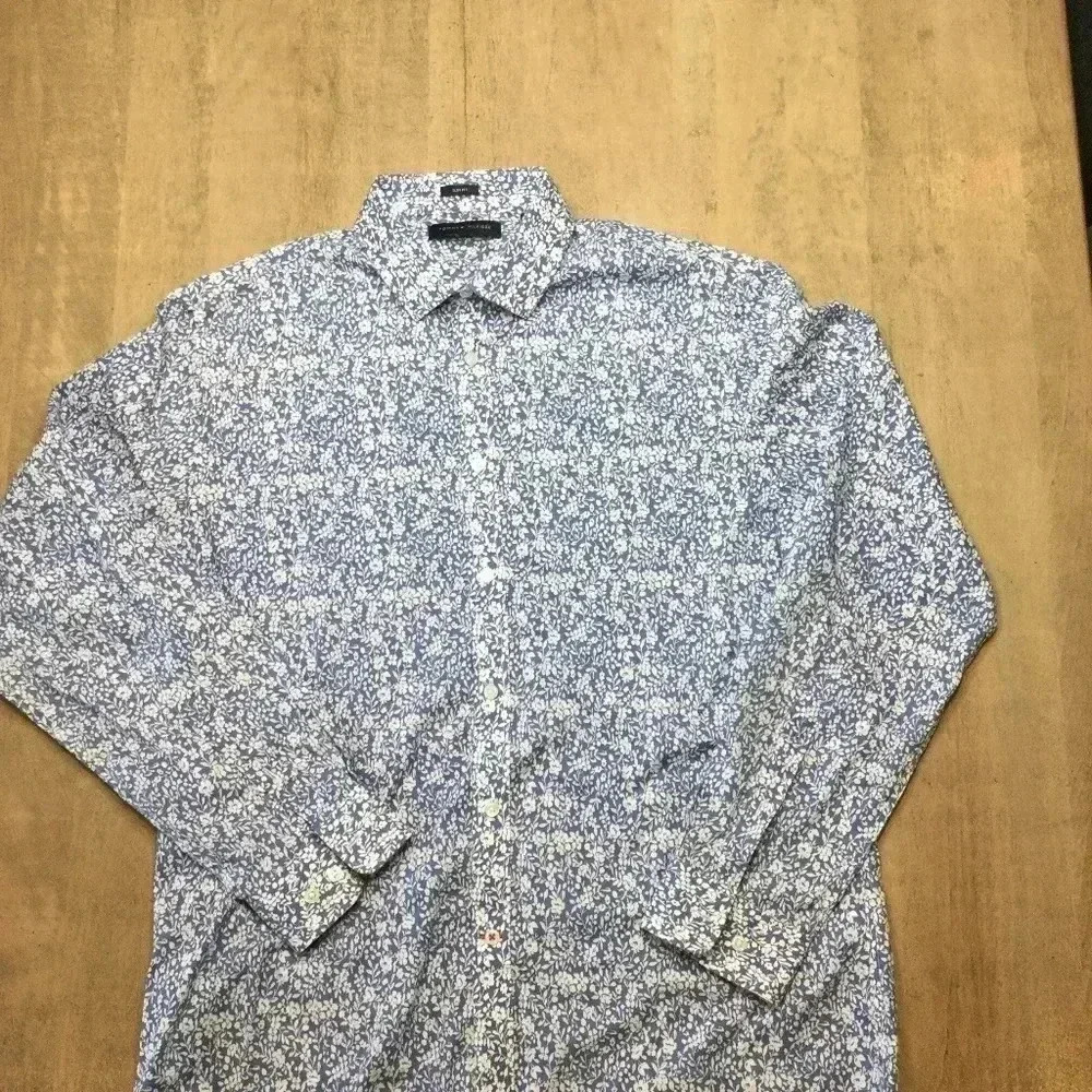 Tommy Hilfiger slim fit shirt, 16 1/2, 34/35. New condition. Light blue floral.